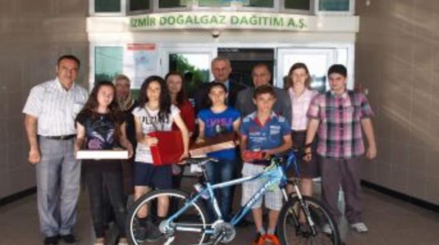 İzmirgaz Resim Yarışmasının &Ouml;d&uuml;lleri Sahiplerini Buldu