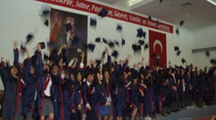 Çan İbrahim Bodur Anadolu Lisesi'nde Mezuniyet Coşkusu