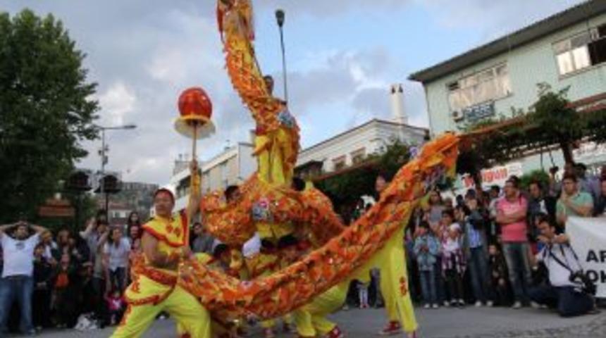 &Ccedil;in Yılı Etkinlikleri S&uuml;r&uuml;yor