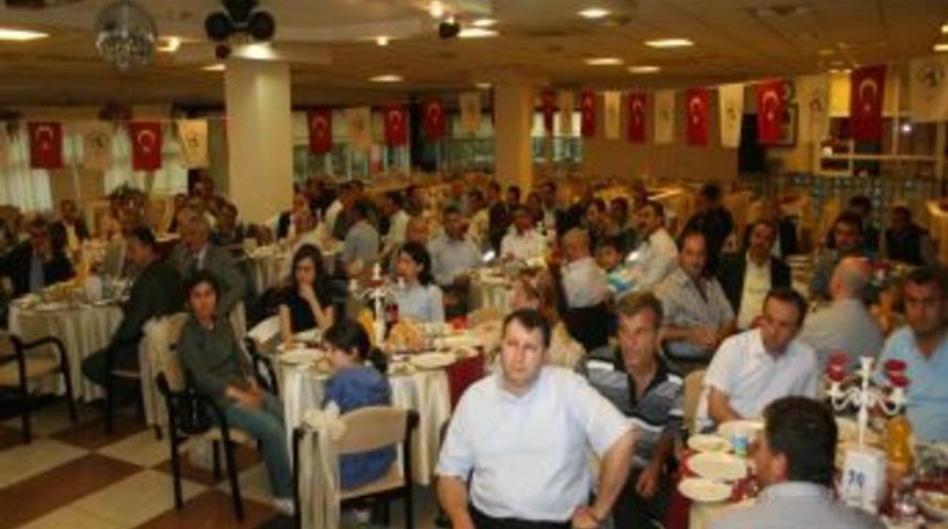 D&uuml;zce Belediyesi'nde Toplu S&ouml;zleşme Sevinci
