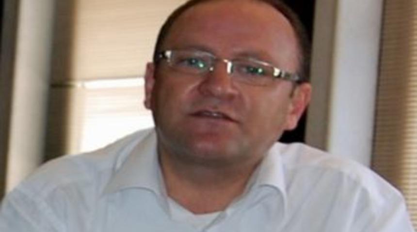 Agc Vefat Eden Gazetecileri Anacak