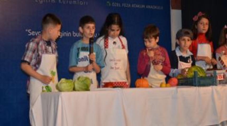 Feza İlk&ouml;ğretim Okulu'nda İngilizce Dil Şenliği