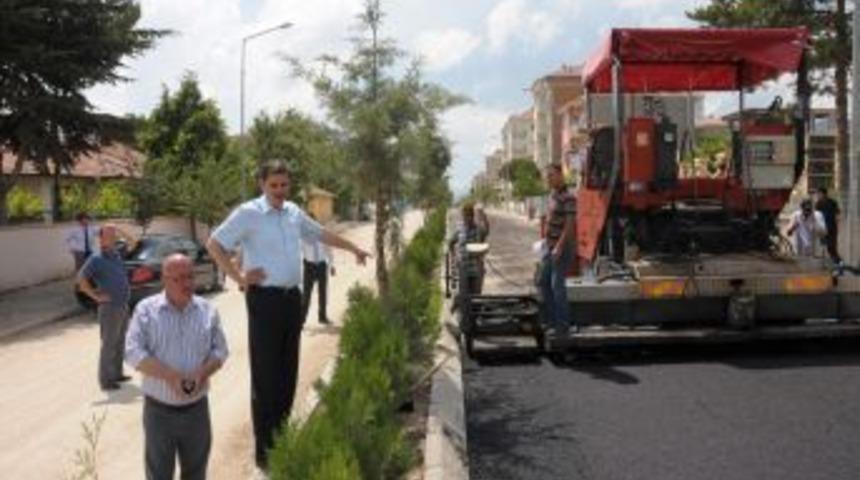 Merzifon Belediyesi Asfalt &Ccedil;alışmalarını S&uuml;rd&uuml;r&uuml;yor