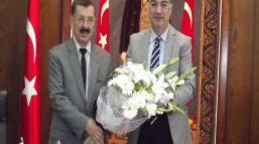 Aydınspor 1923 Y&ouml;netiminden Vali Al'a Ziyaret