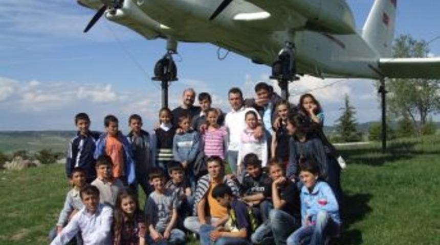 Sınav &Ouml;ncesi &Ouml;ğrenciler Moral Depoladı