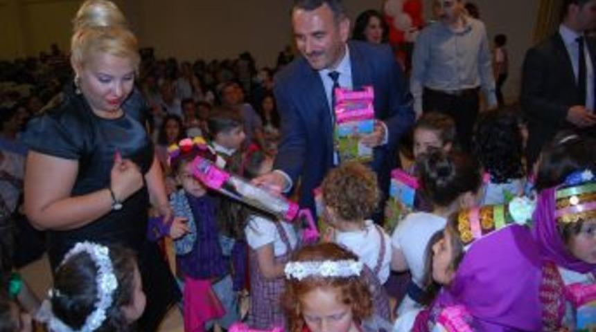 Miniklerin coşkulu gecesi ayakta alkışlandı