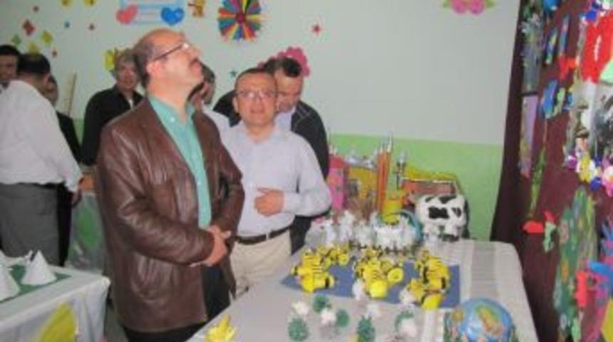 Hisarcık Kutluhallar İlk&ouml;ğretim Okulu &Ouml;ğrencilerinin Yılsonu Sergisi