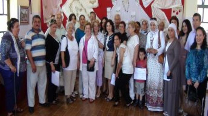 G&uuml;ll&uuml;k'te Halk Eğitim Sergisi