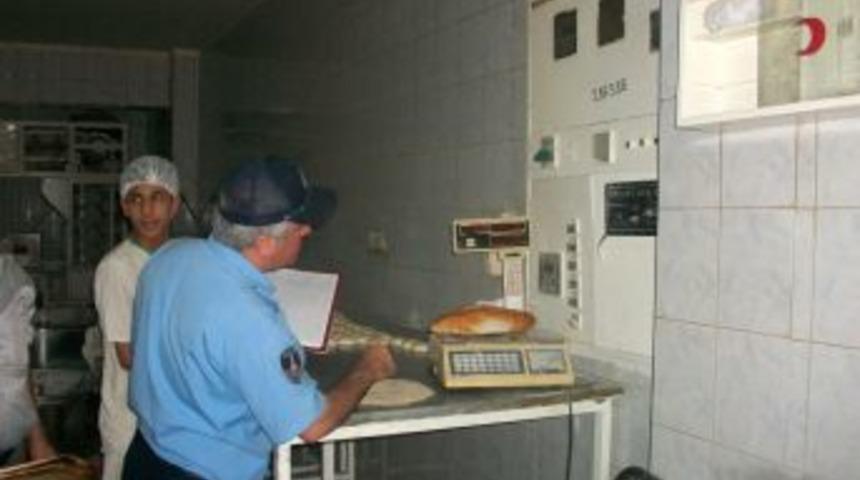 Şahinbey Zabıtası Fırınlarda Ekmeğin Gramajını Denetledi