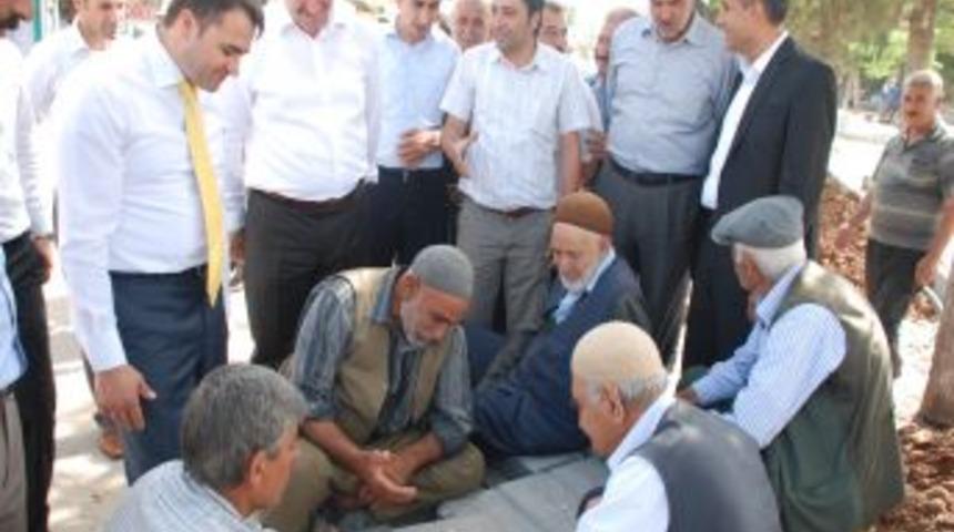 Kaymakam Esen Ve Başkan Turanlı Y&uuml;z&uuml;nc&uuml; Yıl Parkını Gezdi