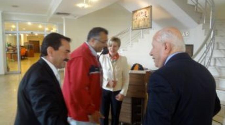 K&uuml;tahya Prorotol&uuml; G&uuml;ral Artcraft'ta Buluştu