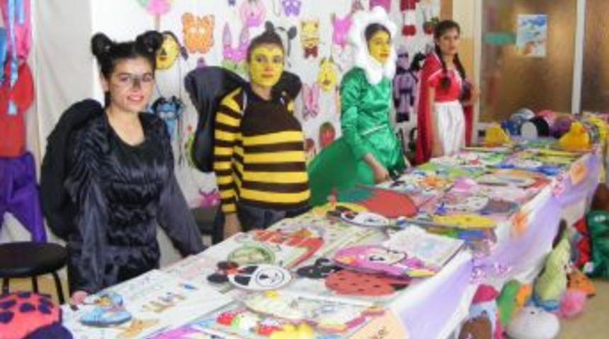 Viranşehir Kız Lisesi &Ouml;ğrencileri &Ccedil;alışmalarını Sergiledi