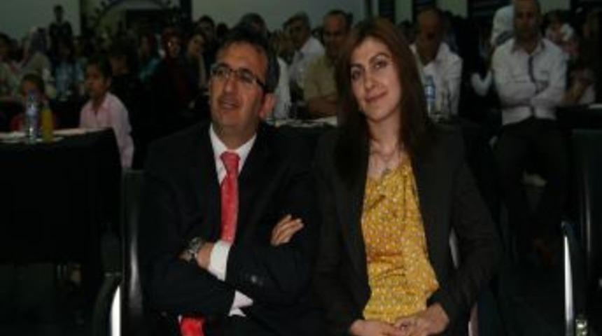 Silvan'da T&uuml;rk Halk M&uuml;ziği Ses Yarışması D&uuml;zenlendi