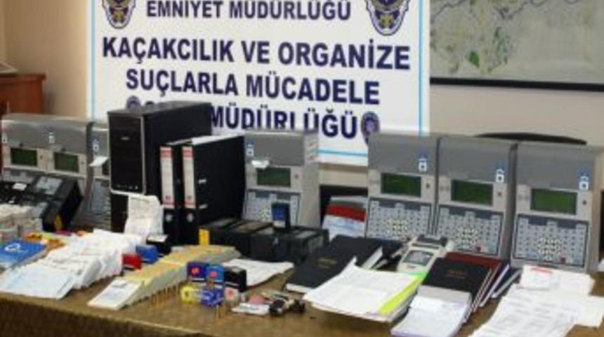 Kırşehir Merkezli 10 Ilde Ka&ccedil;ak Akaryakıt Şebekesine Operasyon