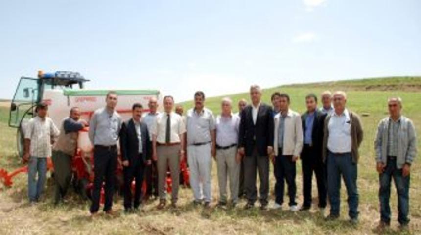 Kahta'da Anıza Ekim Makinesinin Tanıtımı Yapıldı