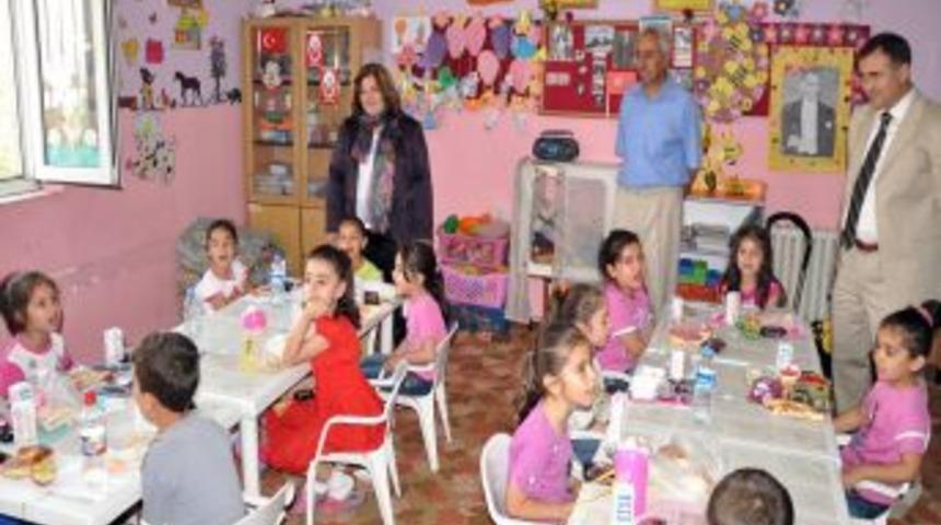 Siirt Valisi'nin Eşi, 14 Eylül İlköğretim Okulu'nu Ziyaret Etti