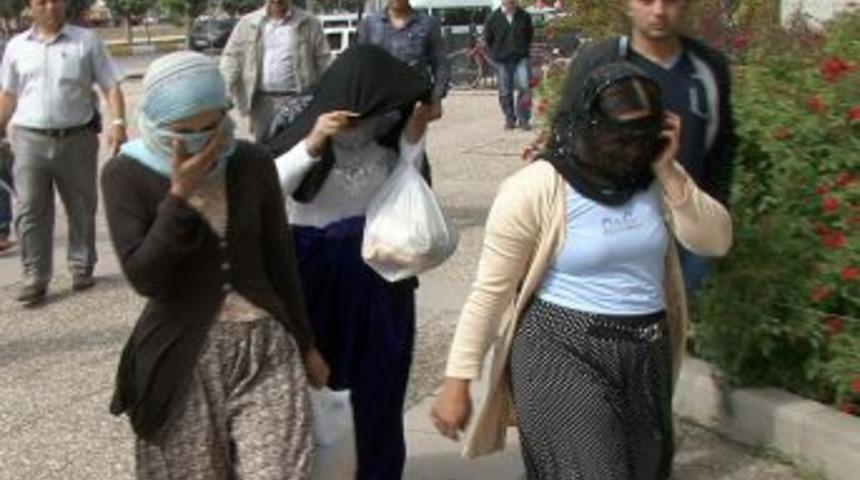 Tokalı Bayan Hırsızlar Yakalandı