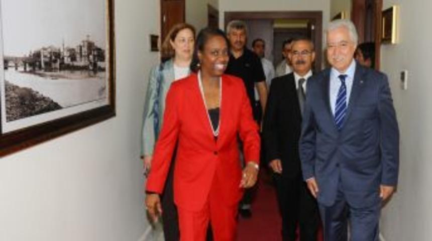 ABD Dışişleri &Ouml;zel Temsilcisi: Yerel Y&ouml;netimlerle Iyi Ilişkiler Kurmak Istiyoruz