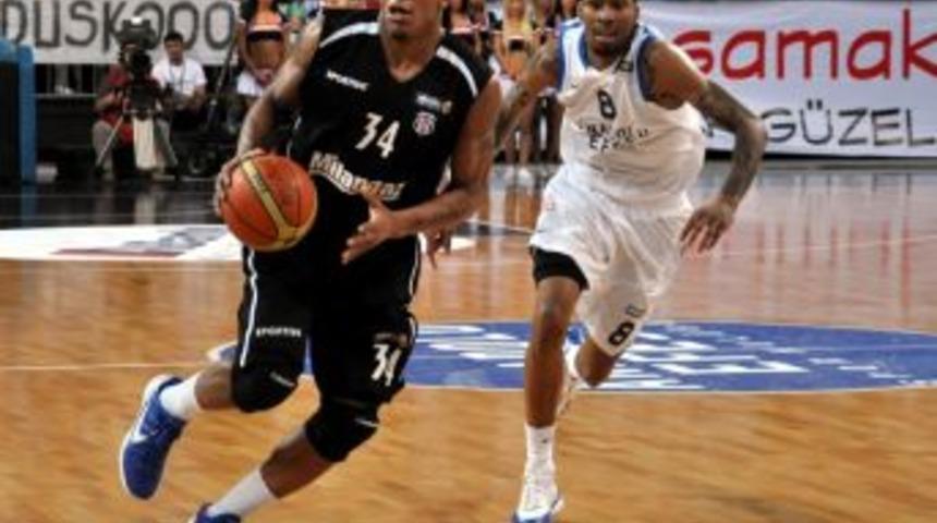 Anadolu Efes'i 76-71 Mağlup Eden Beşiktaş Milangaz Seride 2-0 &Ouml;ne Ge&ccedil;ti