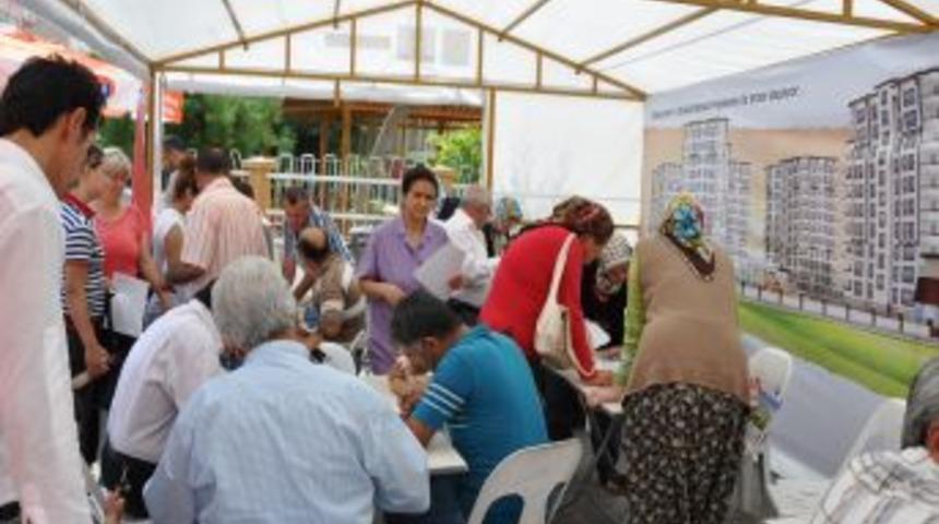 Tarsus'ta Toplu Konut İ&ccedil;in Kayıtlar Başladı