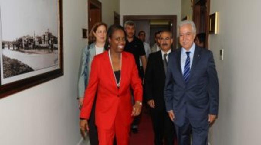 Abd Heyeti B&uuml;y&uuml;kşehir'de