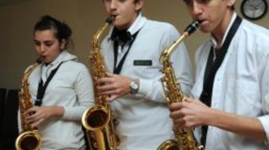 Kursiyerler Performanslarını Sergileyecek