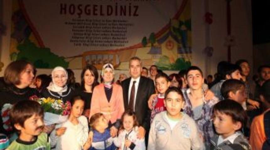 Bilgi Evleri Ve Kurs Merkezi &Ouml;ğrencileri G&ouml;steri Yaptı