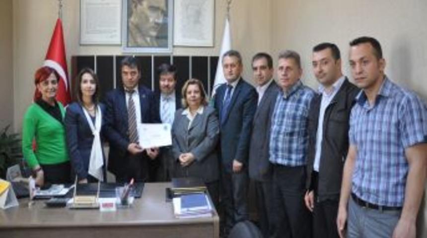 Karaman Belediye Başkanına Teşekk&uuml;r Belgesi Verildi