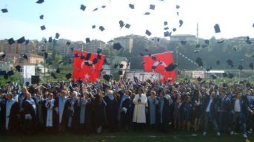 Alaplı MYO mezuniyet t&ouml;reni d&uuml;zenledi