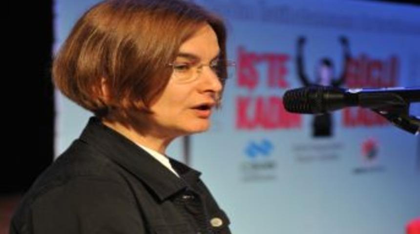 'iş'te Kadın G&uuml;&ccedil;l&uuml; Kadın' Konulu Panel