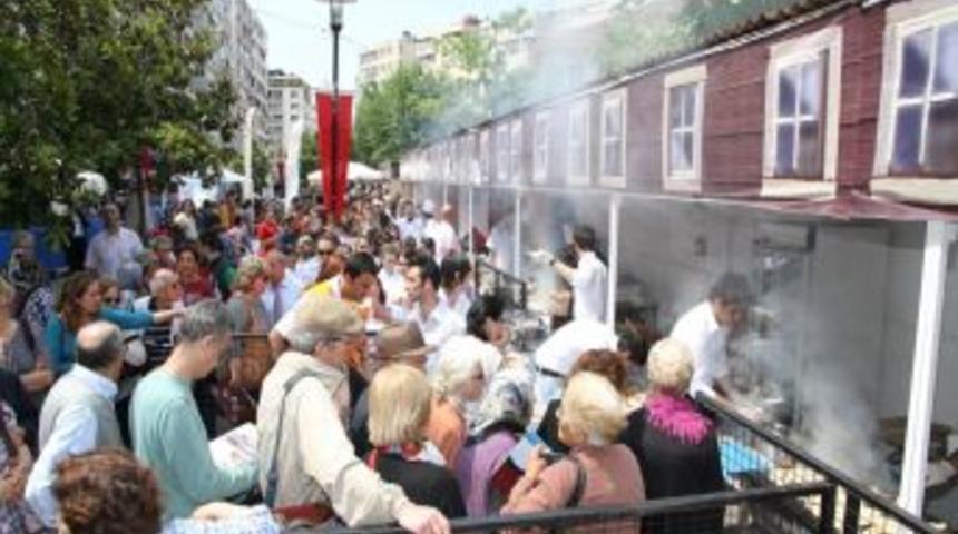 İzmir Balık Festivali'ne Yoğun Ilgi