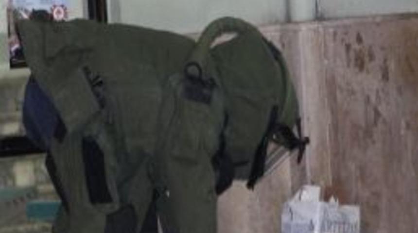 Ş&uuml;pheli Paketten Akvaryum Balığı &Ccedil;ıktı
