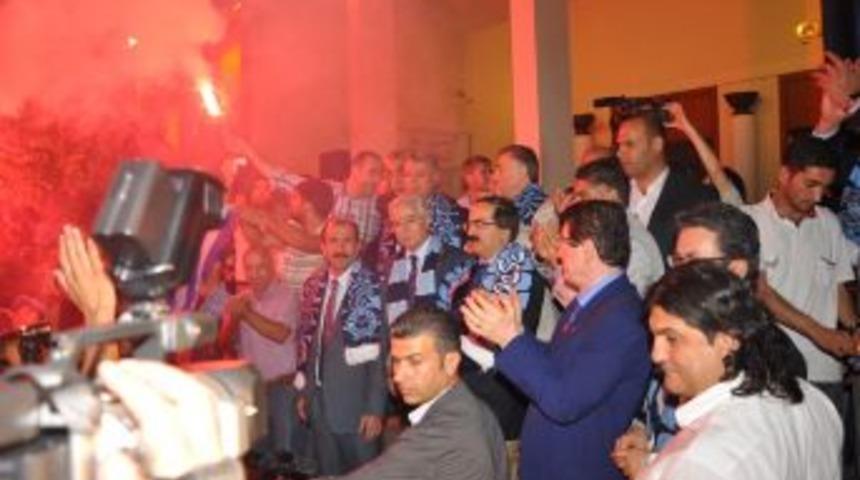 Kent kurmayları şampiyonluğu kutladı