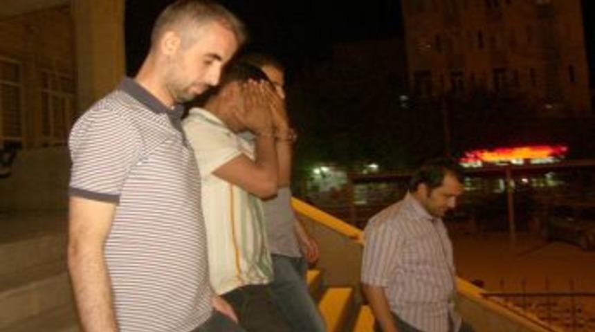 Şırnak&rsquo;ta G&ouml;&ccedil;men Ka&ccedil;ak&ccedil;ılığında 4 Tutuklama