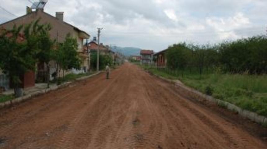 Gediz Umurbey Mahallesi Şerafettin Gen&ccedil; Caddesine Kilit Parke Taşı