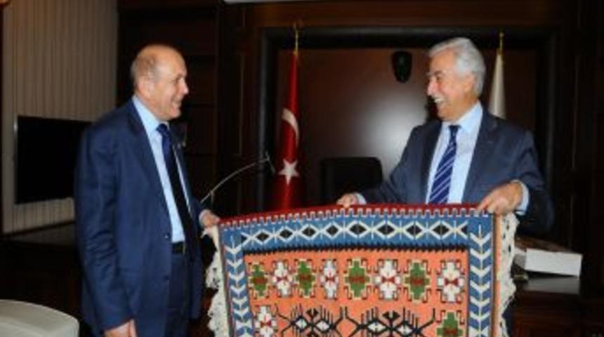 Burhan Kuzu, Adana B&uuml;y&uuml;kşehir Belediyesi'ni Ziyaret Etti