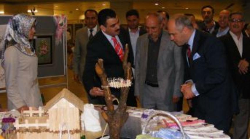 Hatuniye Derneği &Uuml;yelerinin El Emekleri G&ouml;r&uuml;c&uuml;ye &Ccedil;ıktı