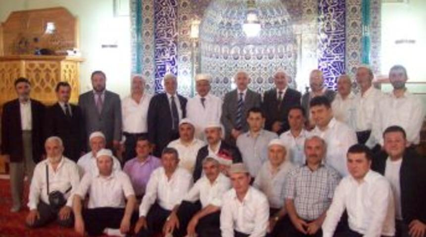 Kur&rsquo;an Kursunu Bitiren &Ouml;ğrenciler Belgelerini Aldı