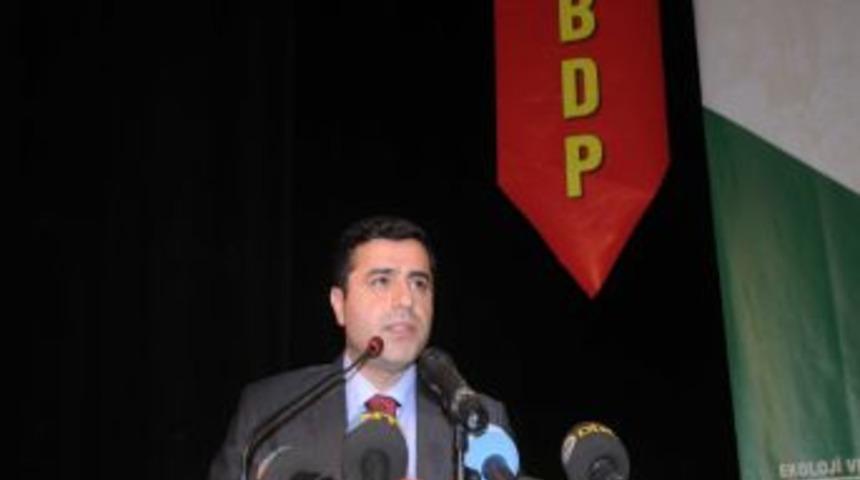 BDP&rsquo;li Demirtaş: G&ouml;nderilen Fezlekeler Tehdit Unsurudur