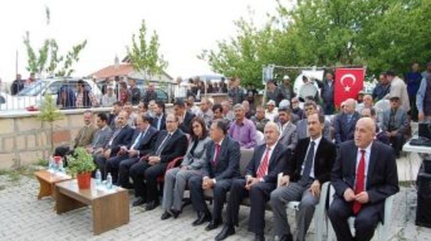 Başdereli &Ccedil;ift&ccedil;ilere Arılı Kovan Dağıtıldı