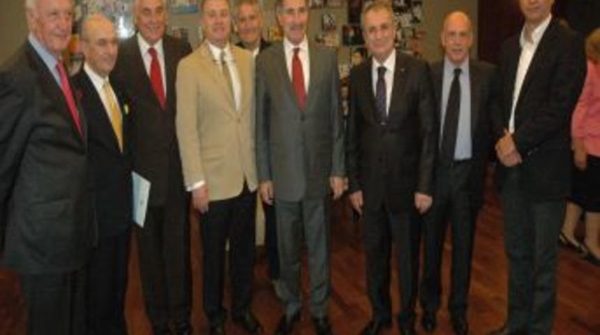 Bakan G&uuml;nay, Ayasofya İle İlgili Tartışmalara Cevap Verdi