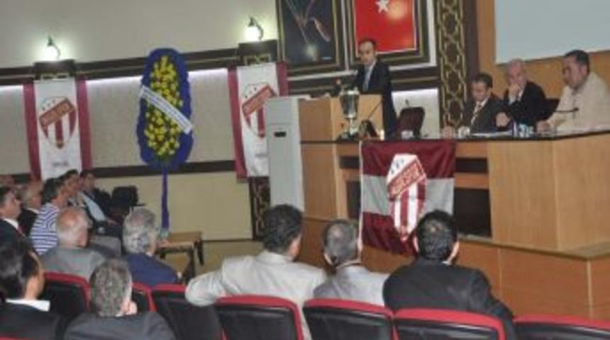 İneg&ouml;lspor Başkanı Korkmaz G&uuml;ven Tazeledi