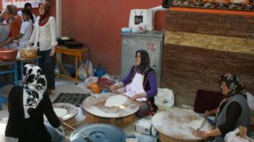 İsmetpaşa İlk&ouml;ğretim Okulu Kermesi Yoğun İlgi G&ouml;rd&uuml;