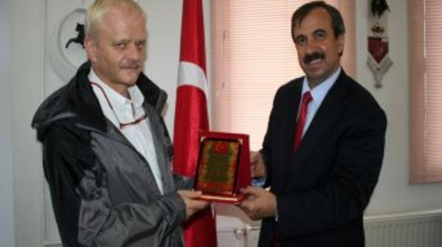 Avrupalı Misafirler Başkan Tekin'i Ziyaret Etti