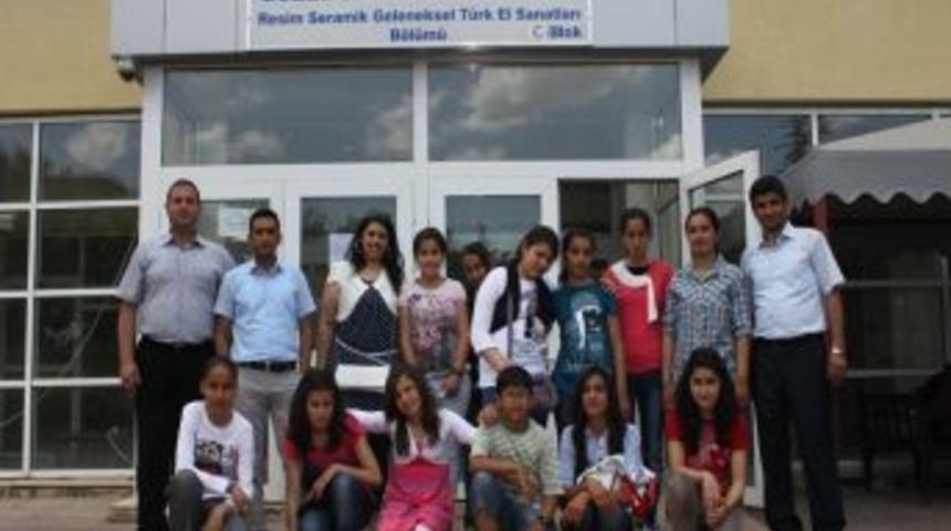 Yazıhanlı &Ouml;ğrenciler &Uuml;niversiteyi Gezdi