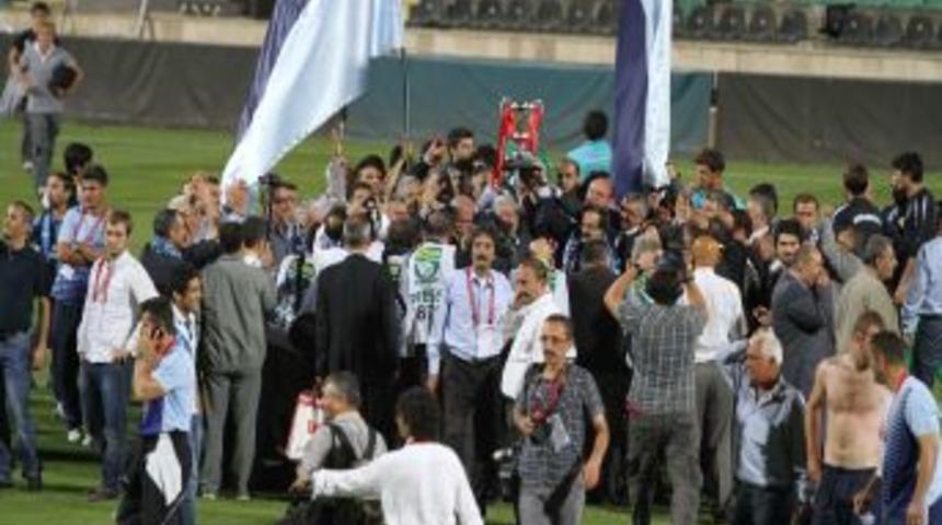 Şampiyonluk Coşkusuna Ortak Oldular