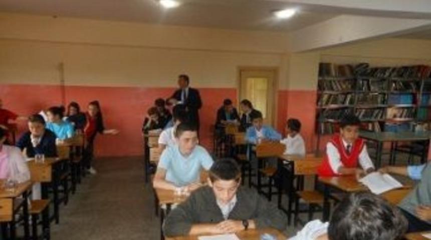 &Ccedil;aycuma'da &Ouml;ğrenci &Ccedil;alıştayı Yapıldı