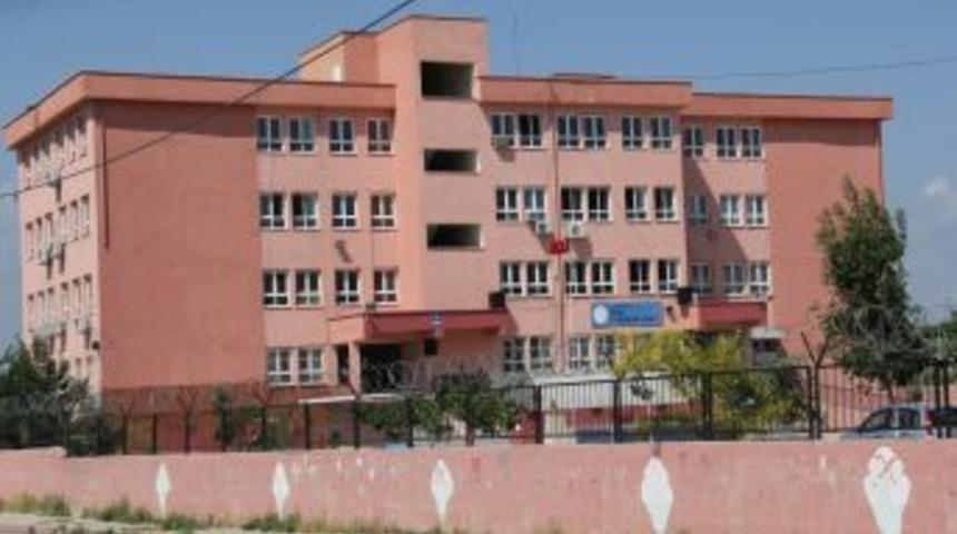 Fakir &Ouml;ğrenciye Yardım Parasından Aidat Kesintisi