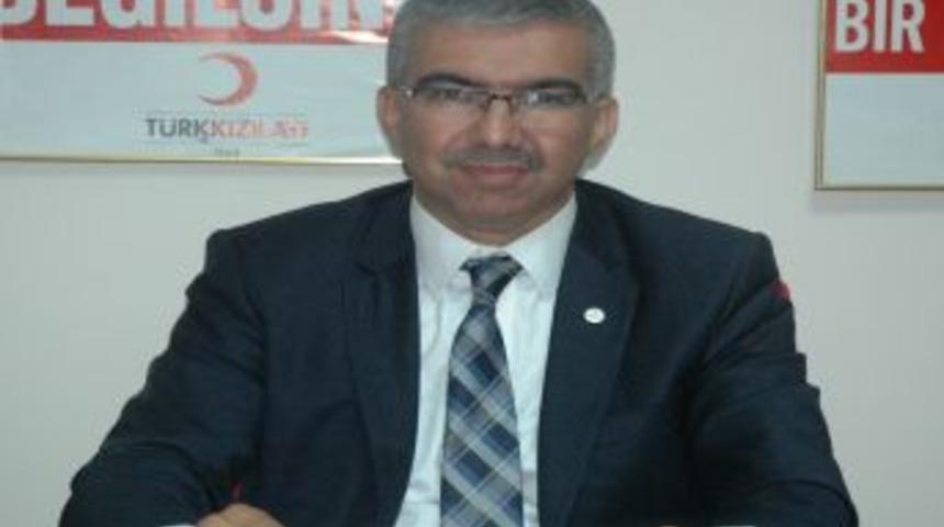 Kızılay'dan Adana Demirsporlu Futbolculara 'kahraman' &Ouml;vg&uuml;s&uuml;