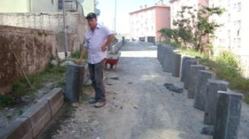 Afet konutlarında &ccedil;evre d&uuml;zenlemesi yapılıyor